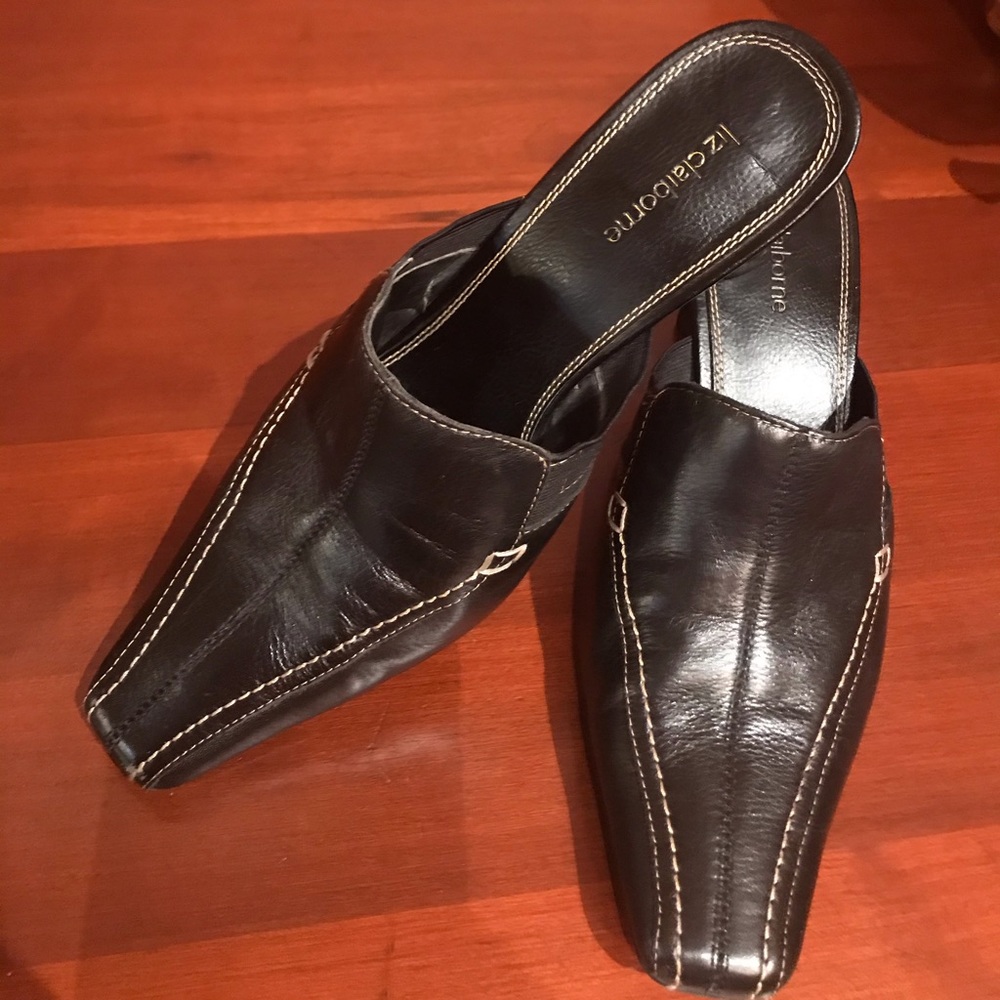 Liz Claiborne women’s black leather mules